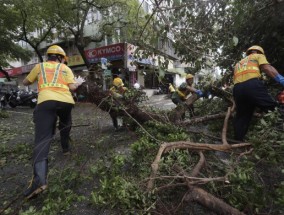 热带风暴“孔雷”在以台风形式袭击台湾后威胁上海和中国沿海地区